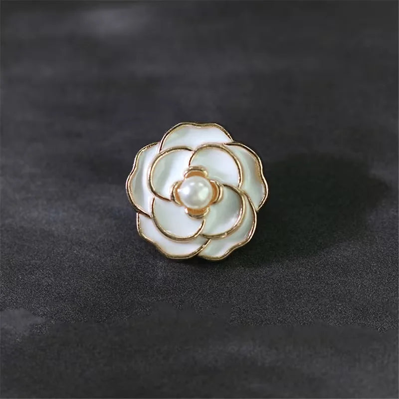 vintage tea flower  button