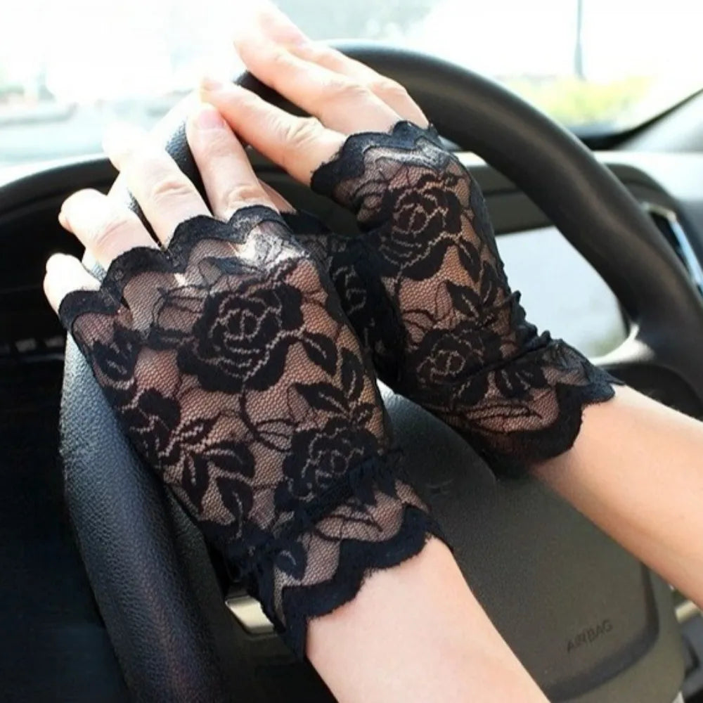 Lace Fingerless Gloves