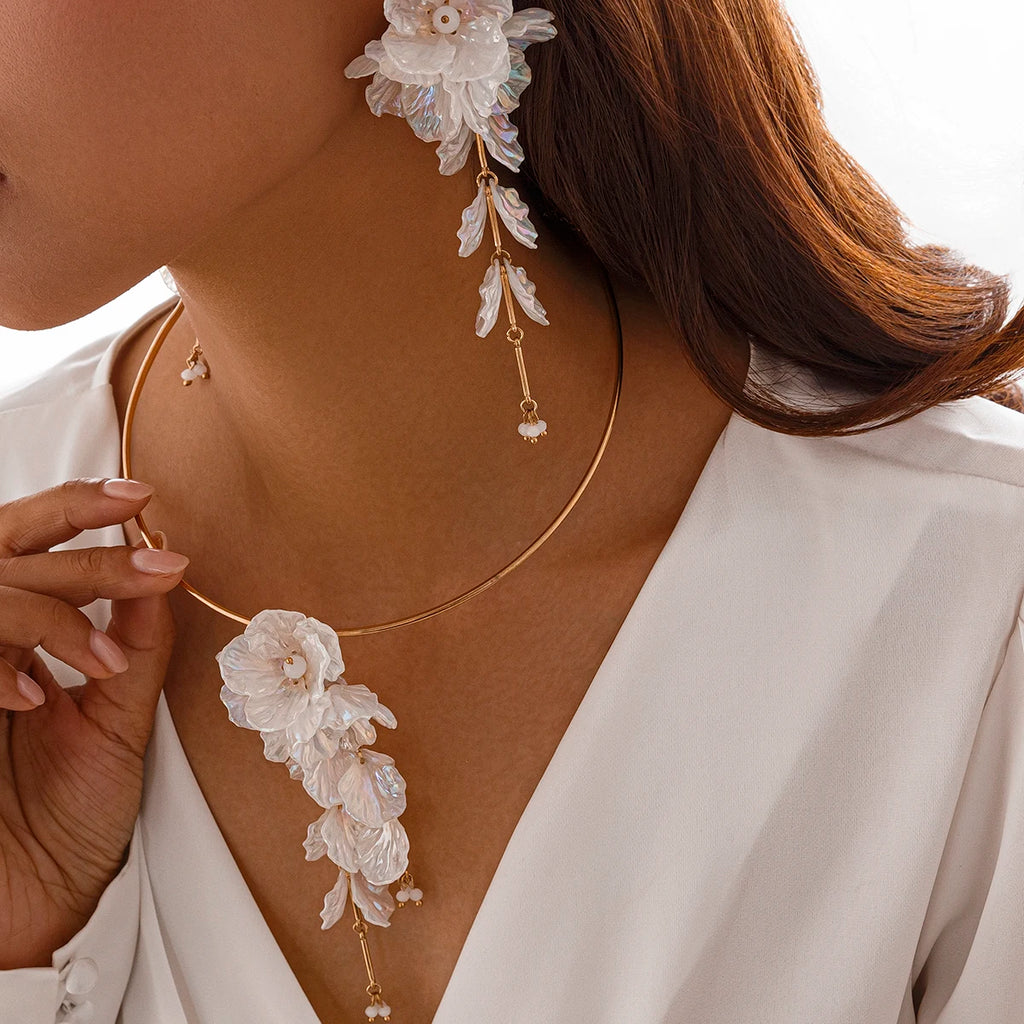 White Jewelry Set