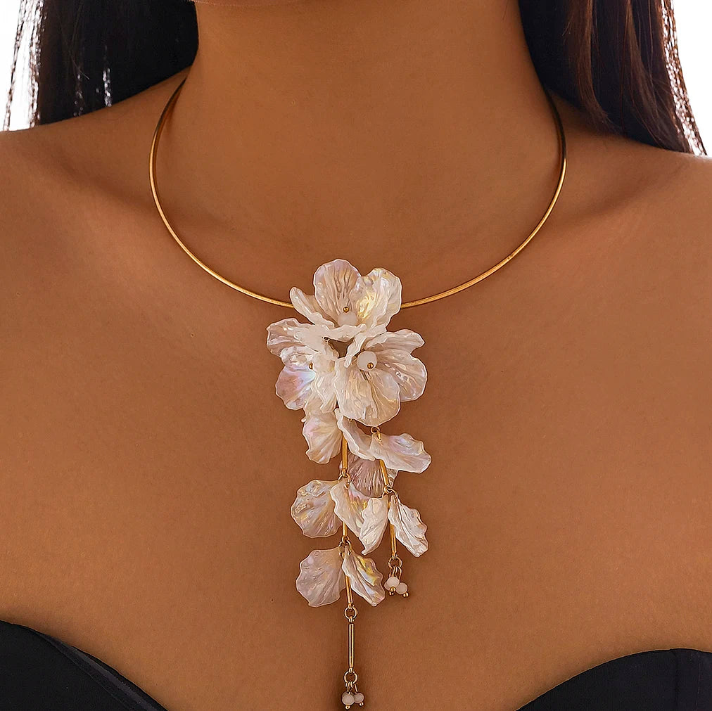 White Jewelry Set