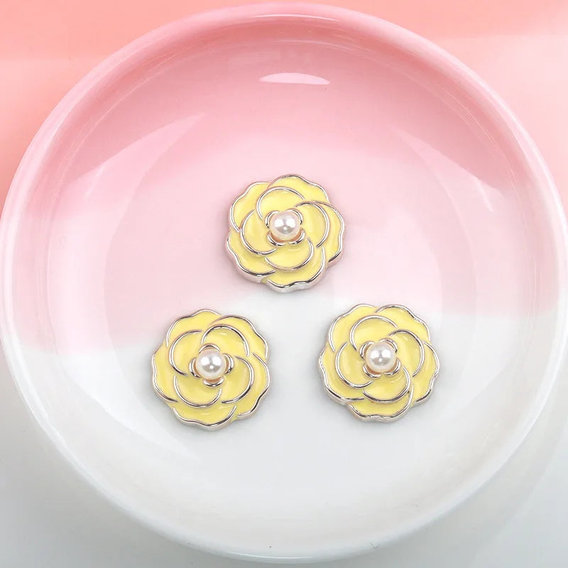 Flower Pearl  Button