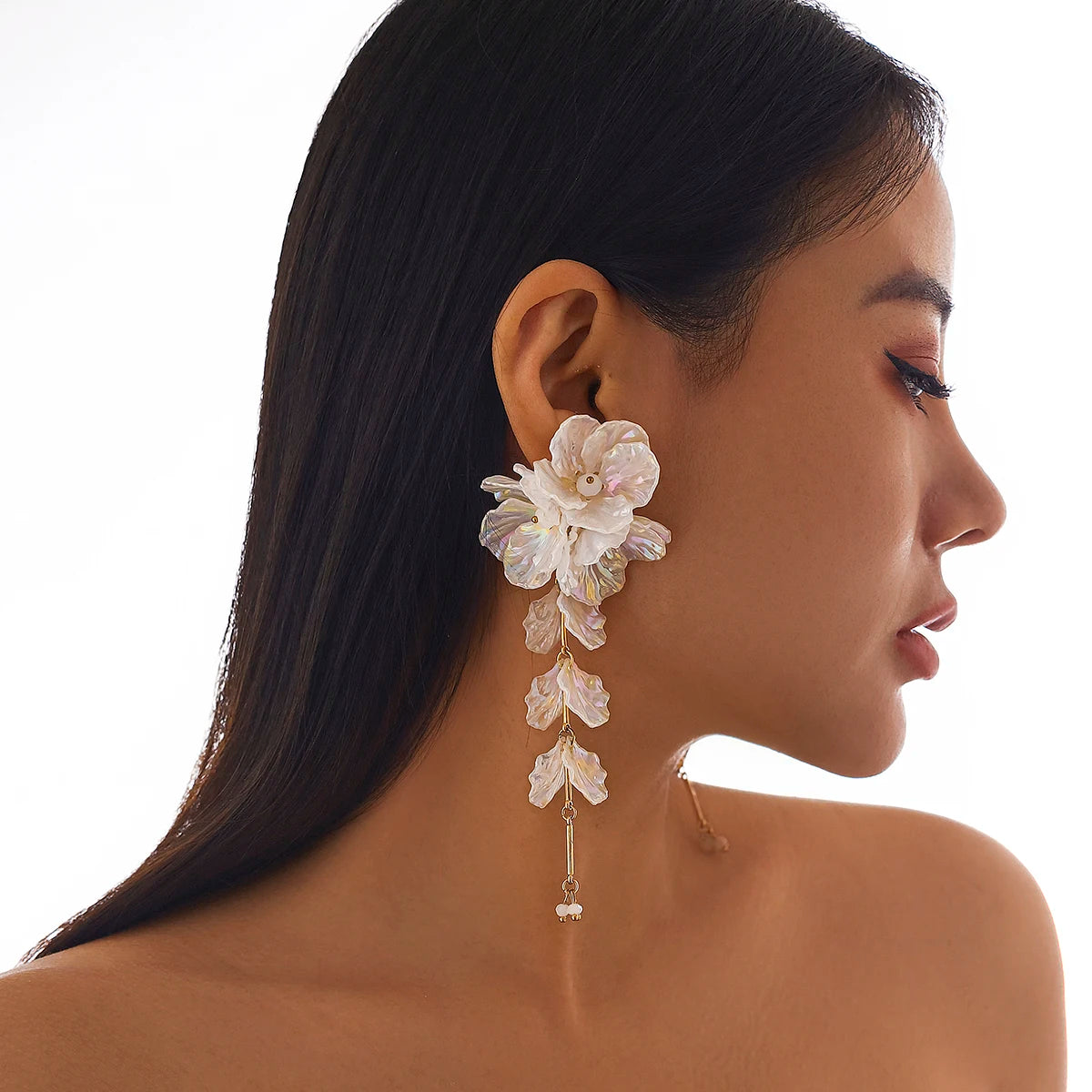 White Jewelry Set