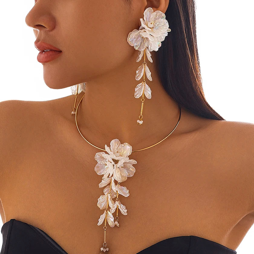 White Jewelry Set