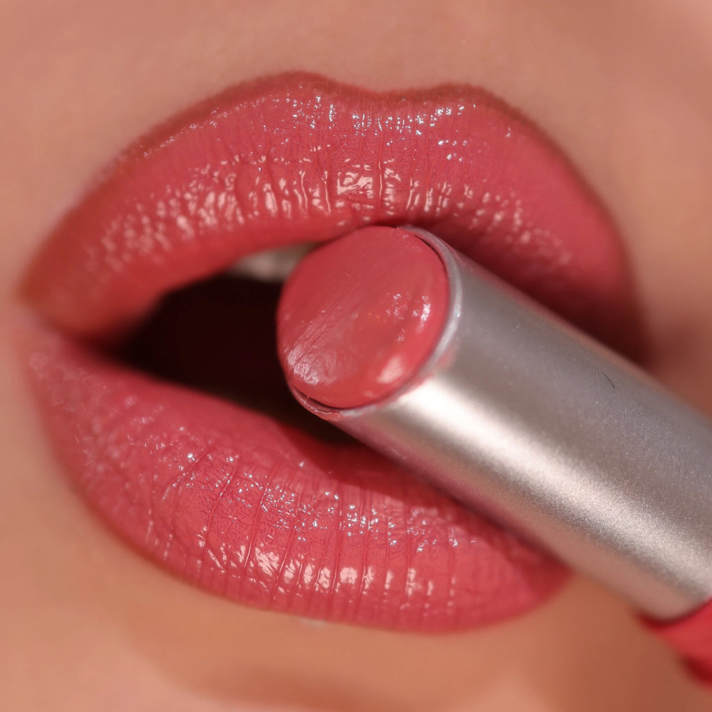 Watery mirror lipstick gloss